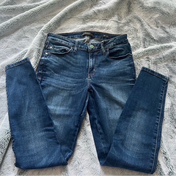 Guess Sexy Curve Jeans - Picture 3 of 4